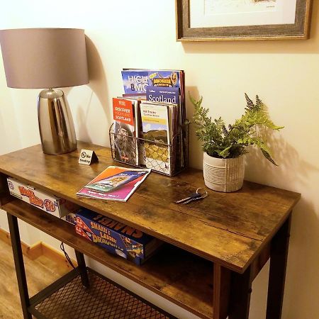 Inverness City Centre Apartment With Elevator And Google Chromecast Esterno foto