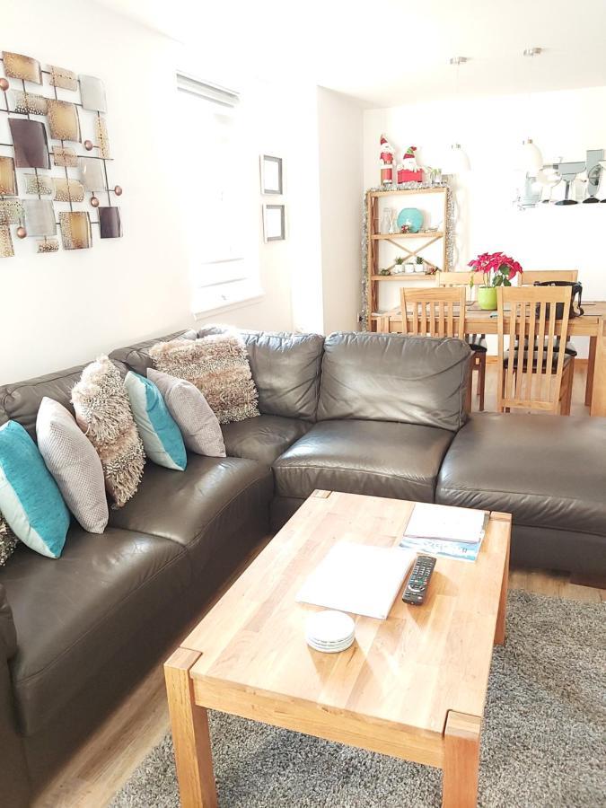Inverness City Centre Apartment With Elevator And Google Chromecast Esterno foto