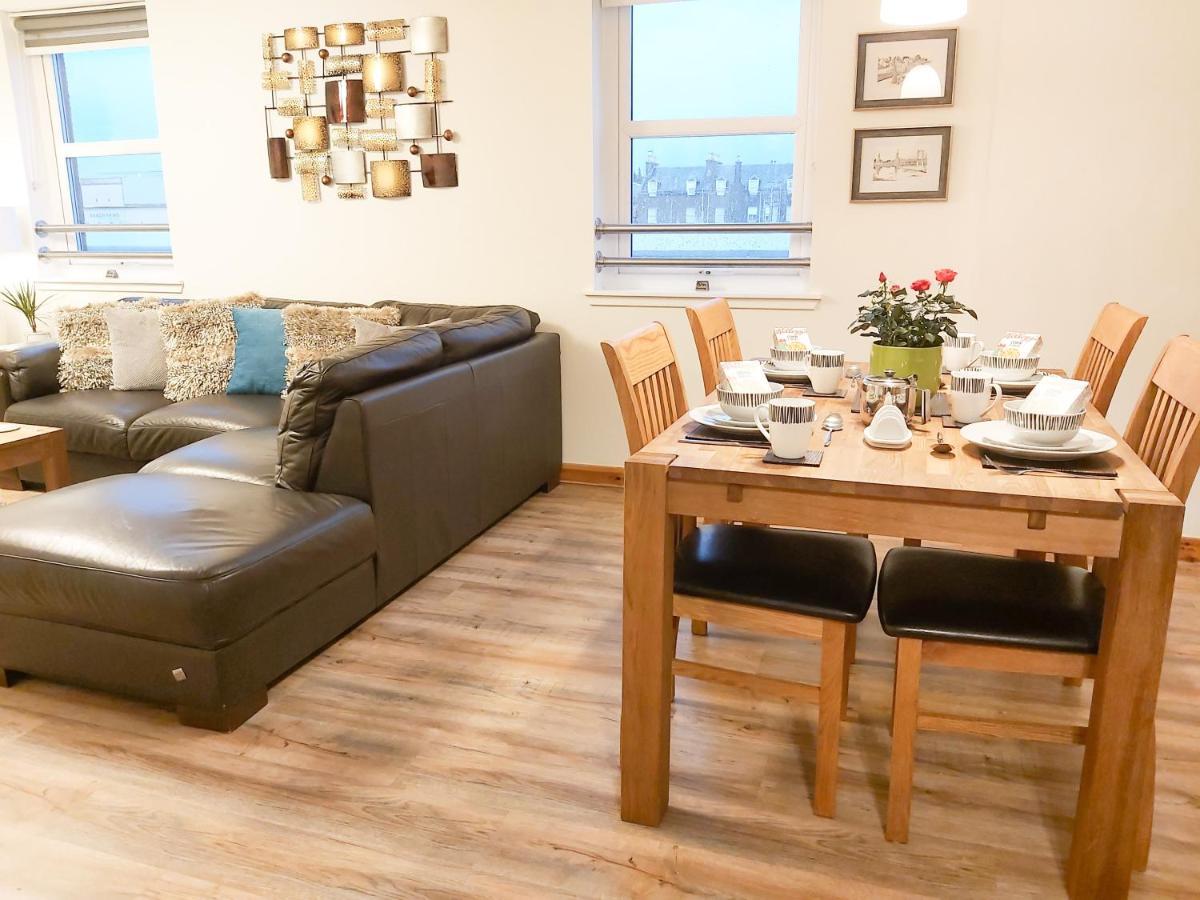 Inverness City Centre Apartment With Elevator And Google Chromecast Esterno foto
