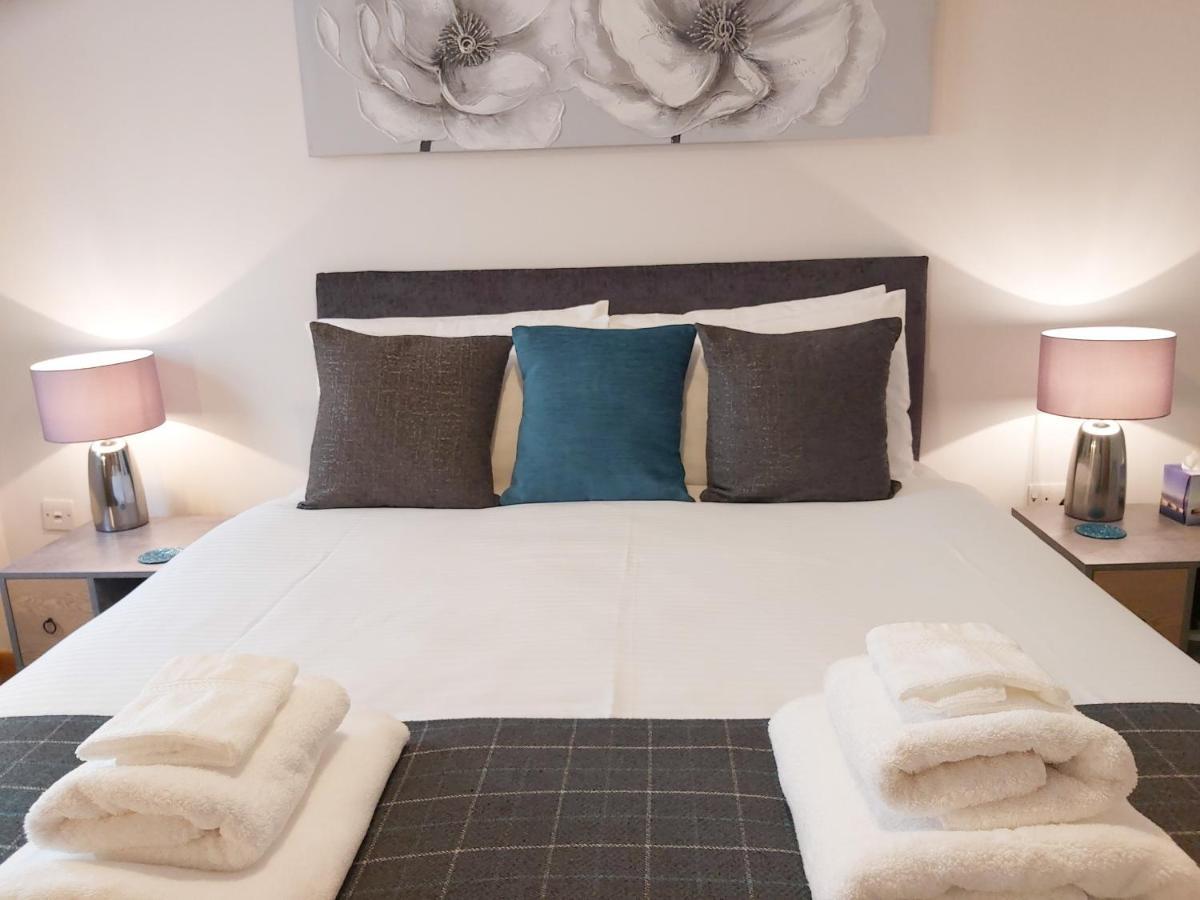 Inverness City Centre Apartment With Elevator And Google Chromecast Esterno foto