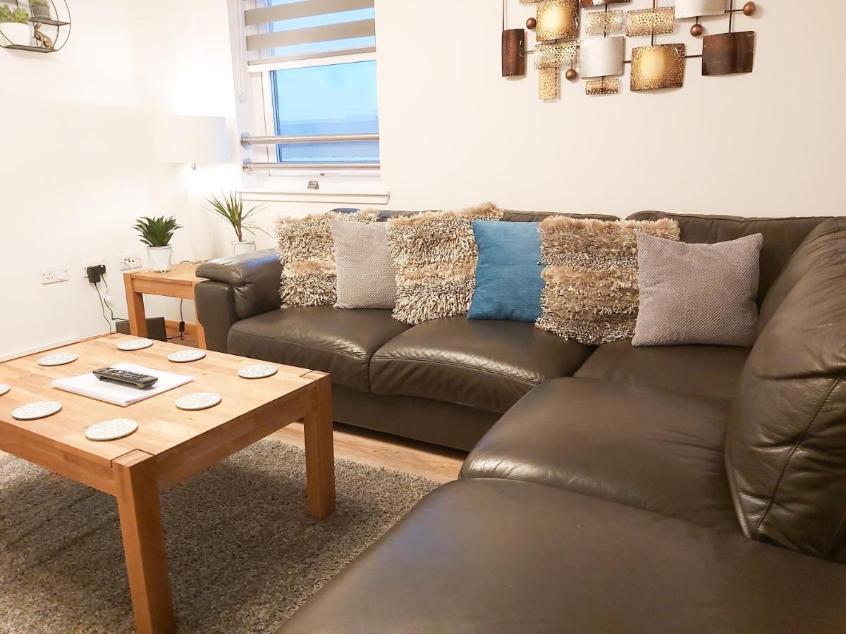 Inverness City Centre Apartment With Elevator And Google Chromecast Esterno foto