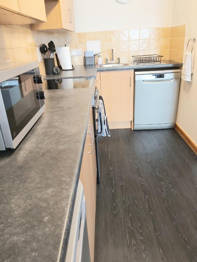 Inverness City Centre Apartment With Elevator And Google Chromecast Esterno foto