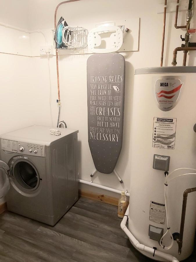 Inverness City Centre Apartment With Elevator And Google Chromecast Esterno foto
